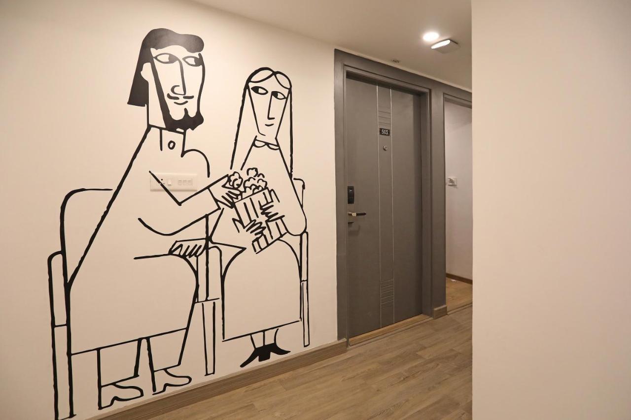 Oyo 23368 Boutique Hotel Paragon นิวเดลี ภายนอก รูปภาพ