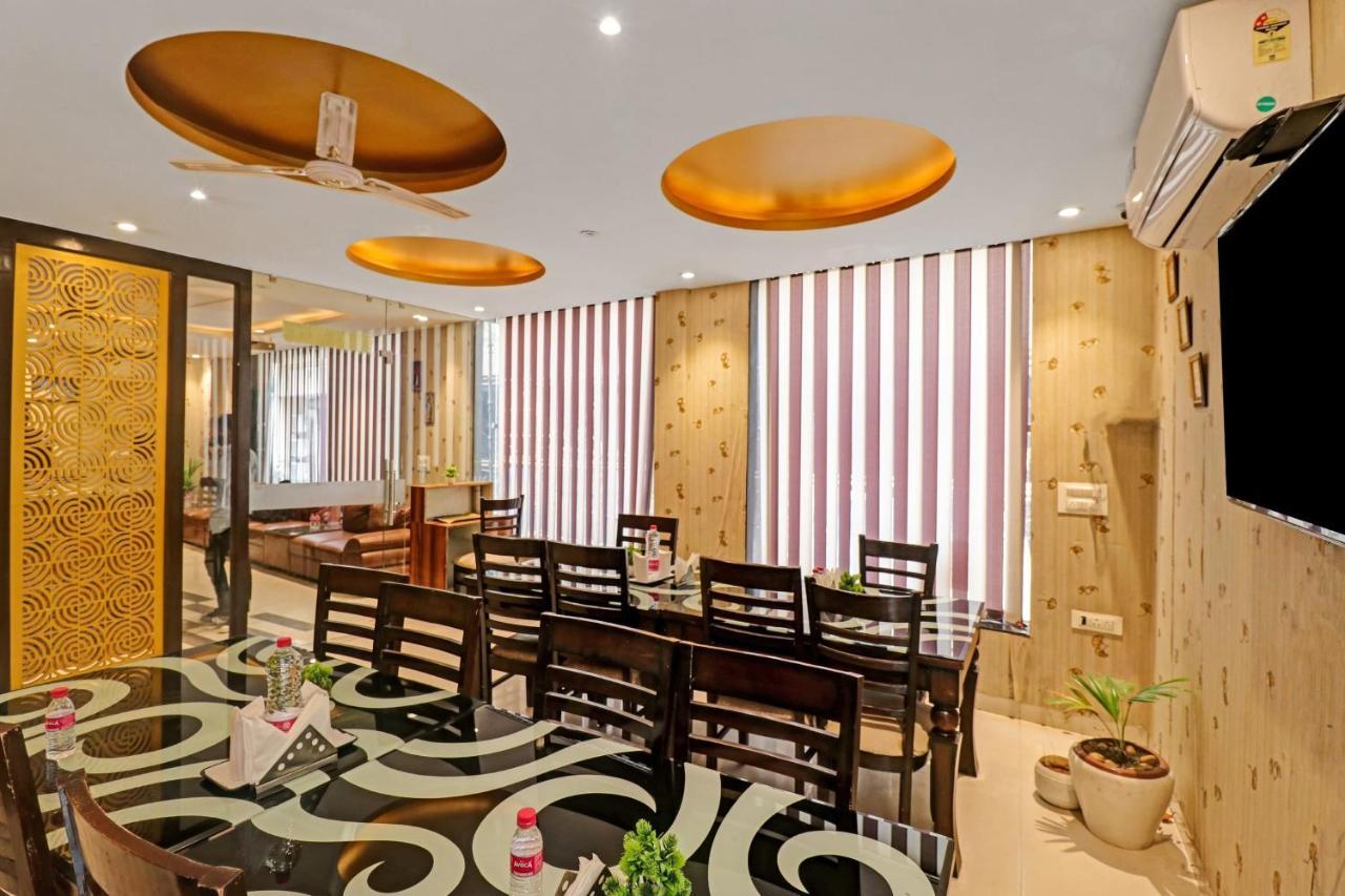 Oyo 23368 Boutique Hotel Paragon นิวเดลี ภายนอก รูปภาพ